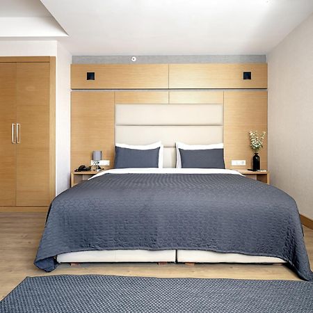 Merlin Hotel Istanbul Exterior foto
